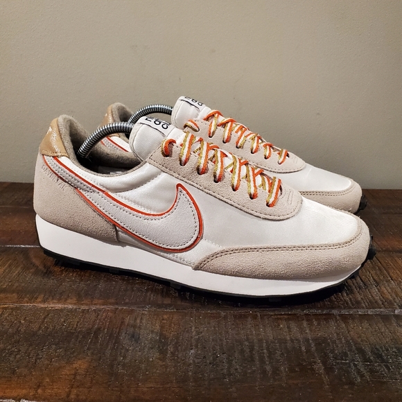 Nike Shoes - Nike Daybreak SE Womens Shoes 7.5 Sail Rush Orange DN3399-100 Nike Athletic Club